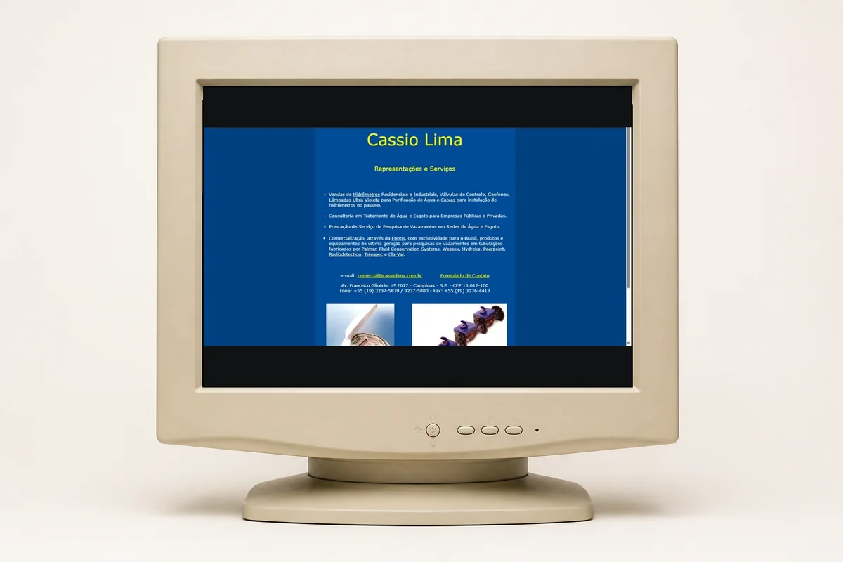 Site Cássio Lima de 2001 exibido em monitor CRT, com representações, produtos e serviços